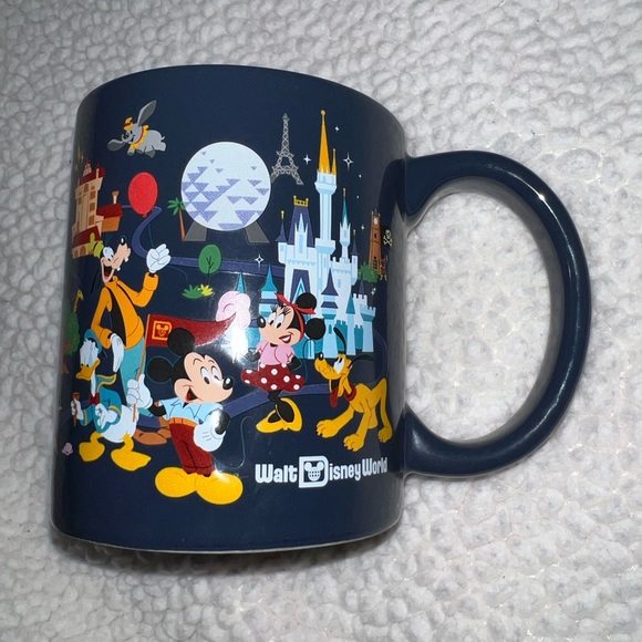 brand new walt disney world mug. disney world. disney characters. disney mug - Picture 2 of 2